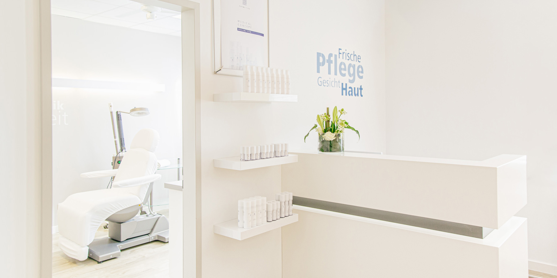 Moderner Behandlungsraum für Botox in der Nähe von Minden